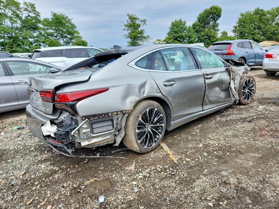 2023 LEXUS LS 500 3