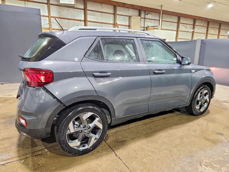 2026 HYUNDAI VENUE SEL 3
