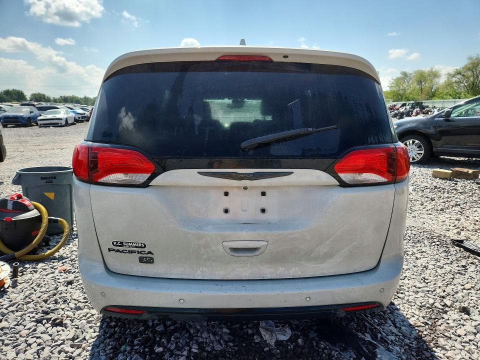 2019 CHRYSLER PACIFICA TOURING L PLUS 6