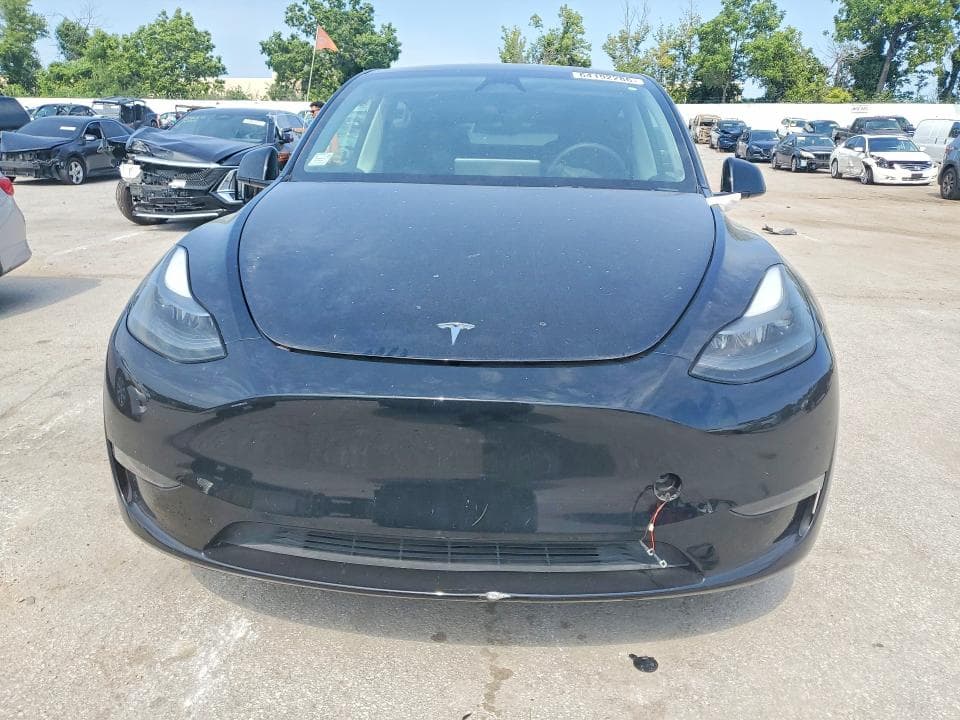 2024 TESLA MODEL Y 5