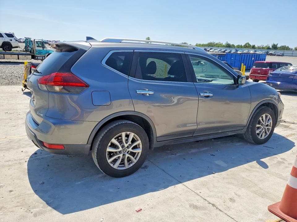 2018 NISSAN ROGUE SV 3