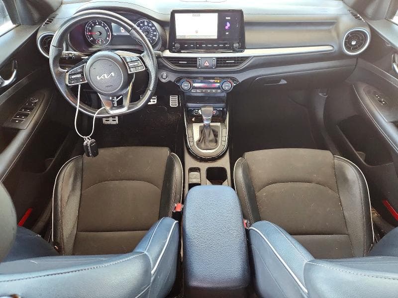 2023 KIA FORTE GT LINE 8