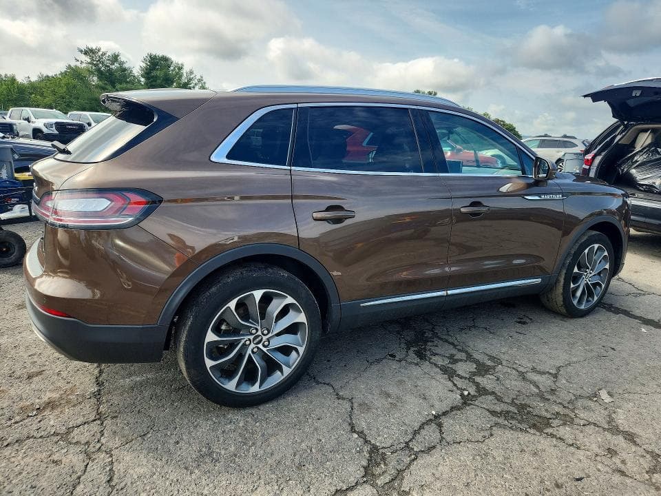 2022 LINCOLN NAUTILUS RESERVE 3
