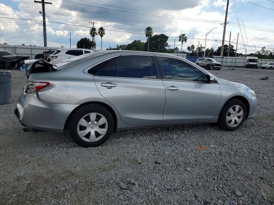 2017 TOYOTA CAMRY LE 3