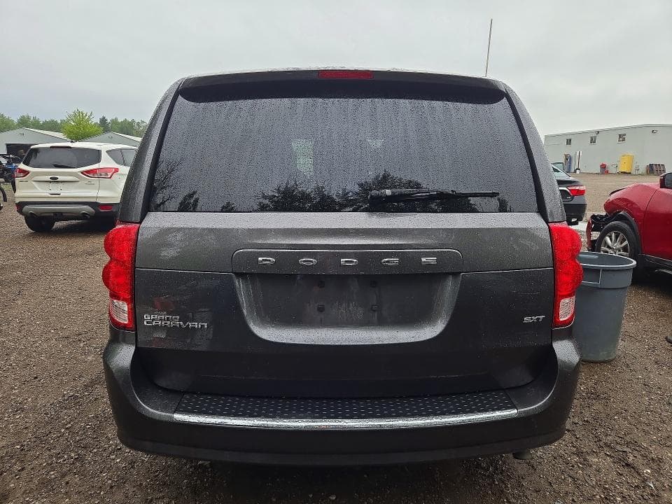 2017 DODGE GRAND CARAVAN SE 6