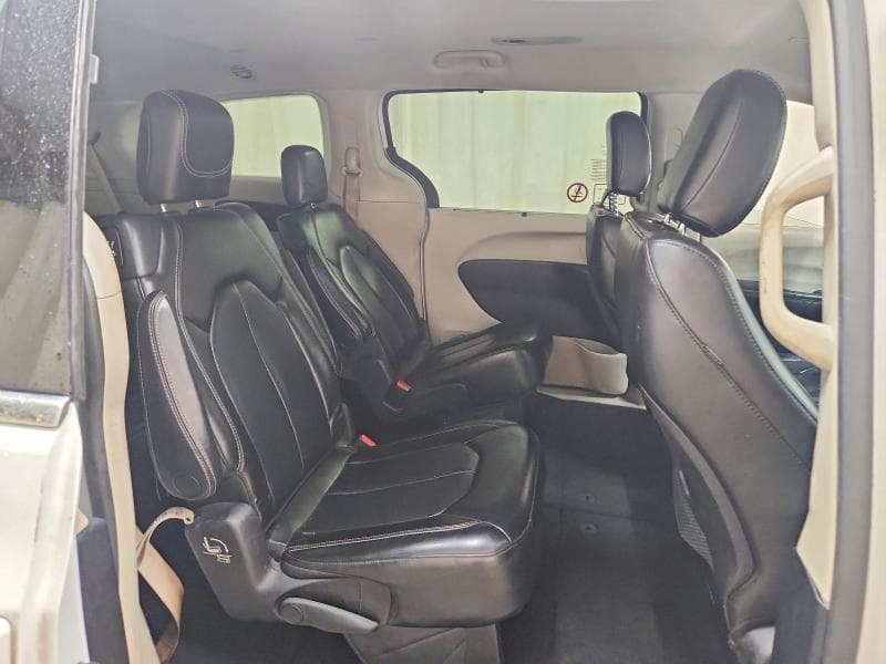 2021 CHRYSLER VOYAGER LXI 11