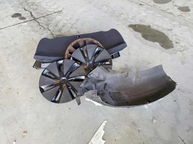 2025 TESLA MODEL 3 12
