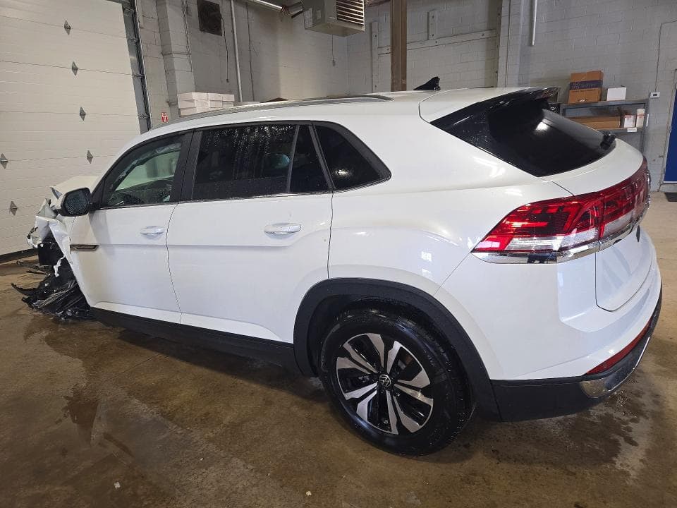 2026 VOLKSWAGEN ATLAS CROSS SPORT SE 2
