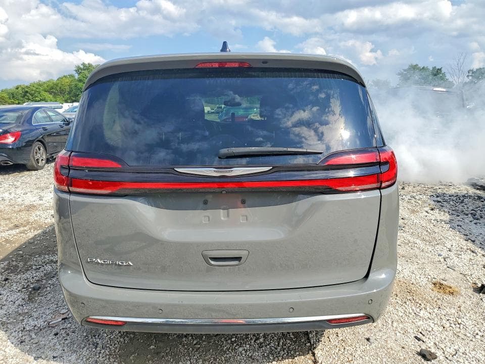 2023 CHRYSLER PACIFICA TOURING L 6