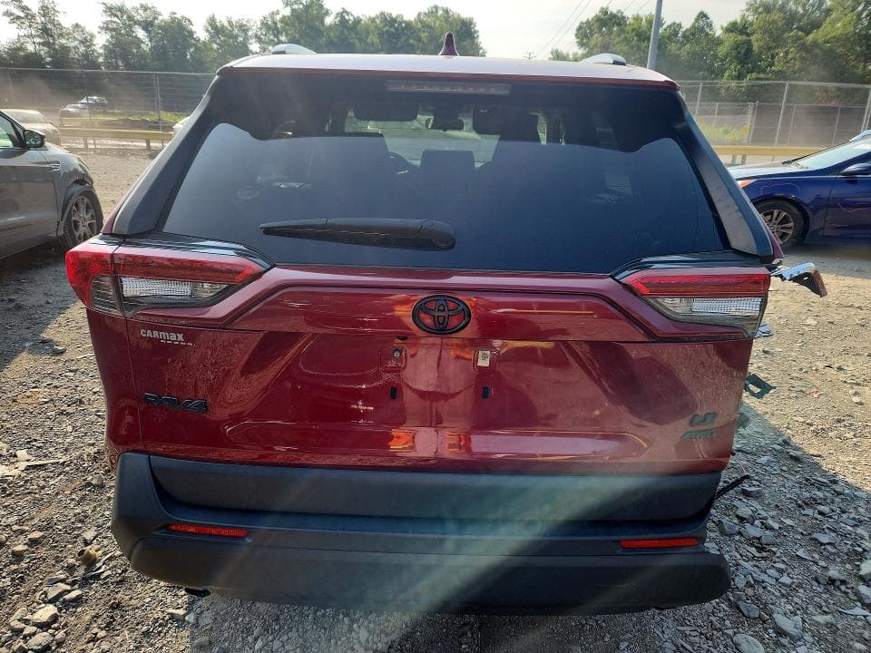 2020 TOYOTA RAV4 LE 6