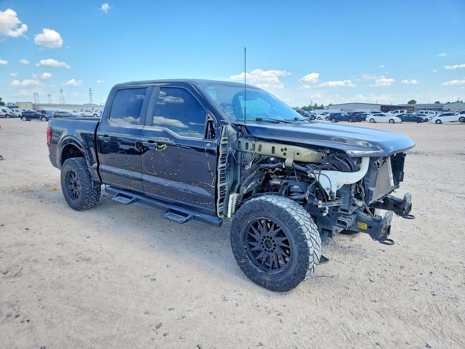 2025 FORD F150 STX 4