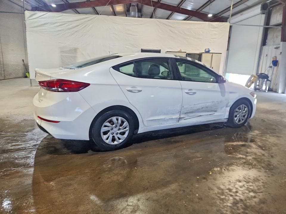 2017 HYUNDAI ELANTRA SE 3