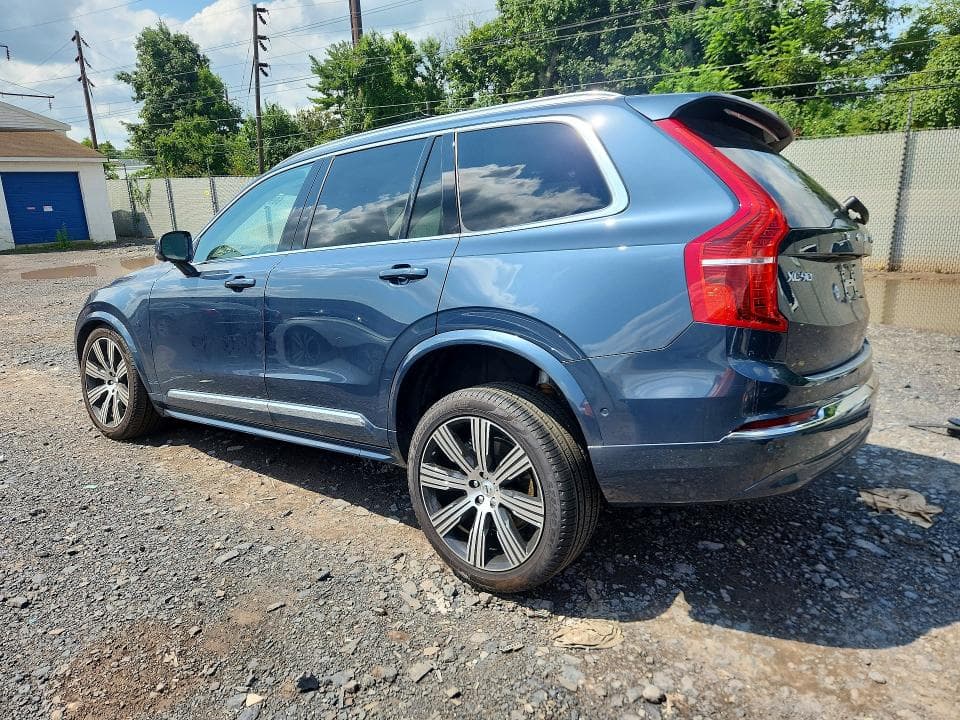 2024 VOLVO XC90 PLUS 2