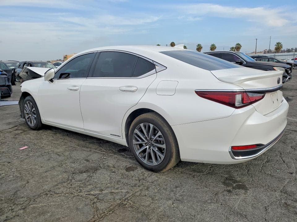 2022 LEXUS ES 300H BASE 2