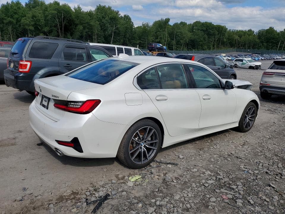 2021 BMW 330XI 3