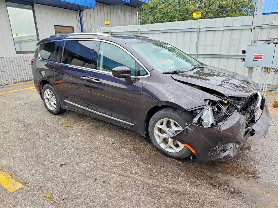 2017 CHRYSLER PACIFICA TOURING L PLUS 4