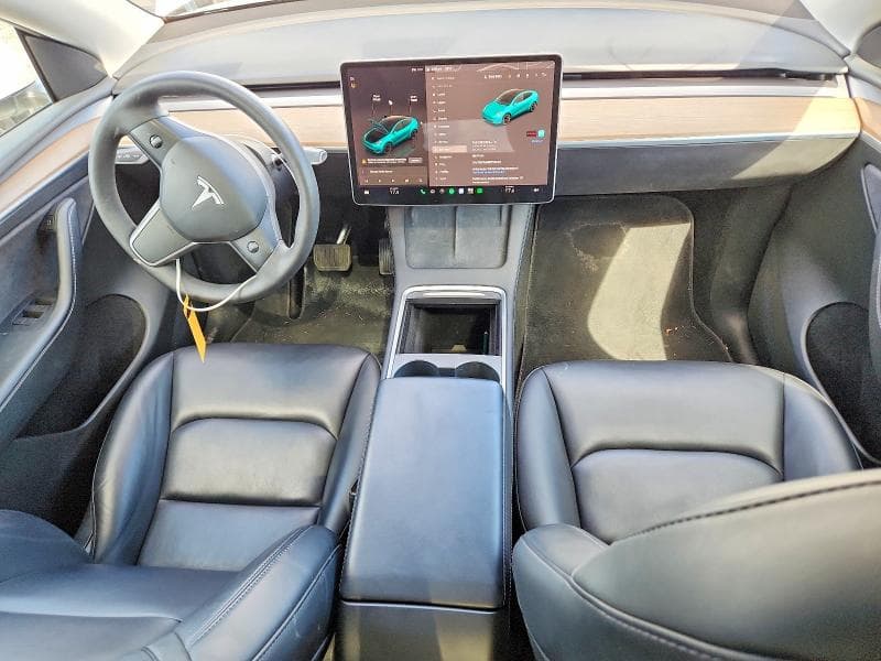 2023 TESLA MODEL Y 8