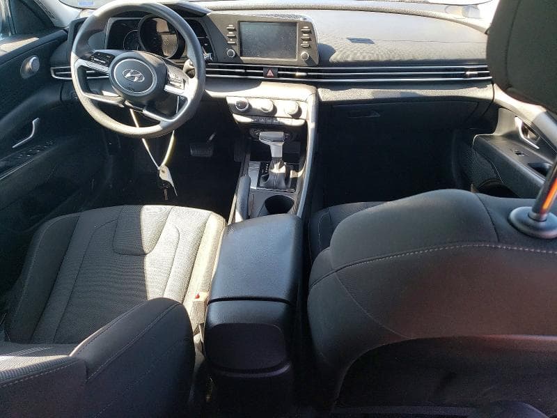 2022 HYUNDAI ELANTRA SEL 8