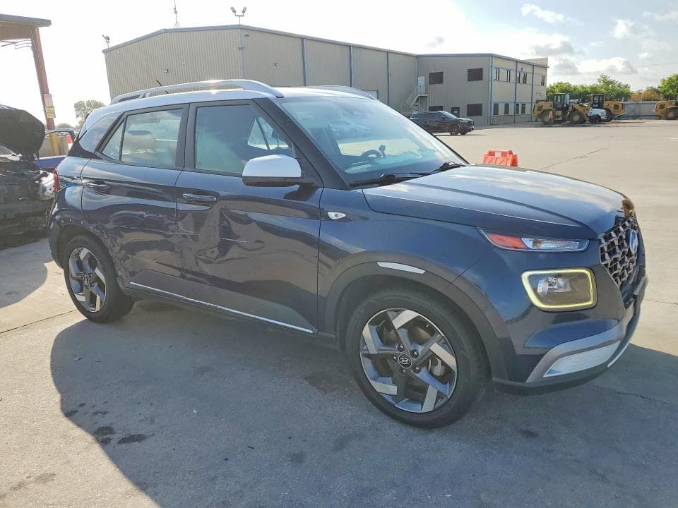 2023 HYUNDAI VENUE LIMITED 4