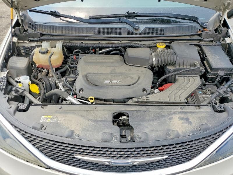 2017 CHRYSLER PACIFICA TOURING 12