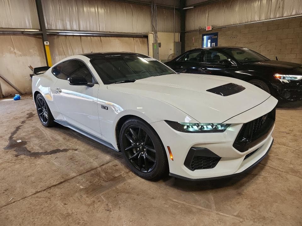 2025 FORD MUSTANG GT 4