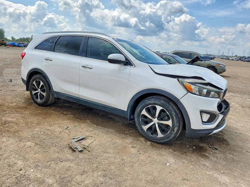 2017 KIA SORENTO EX 4