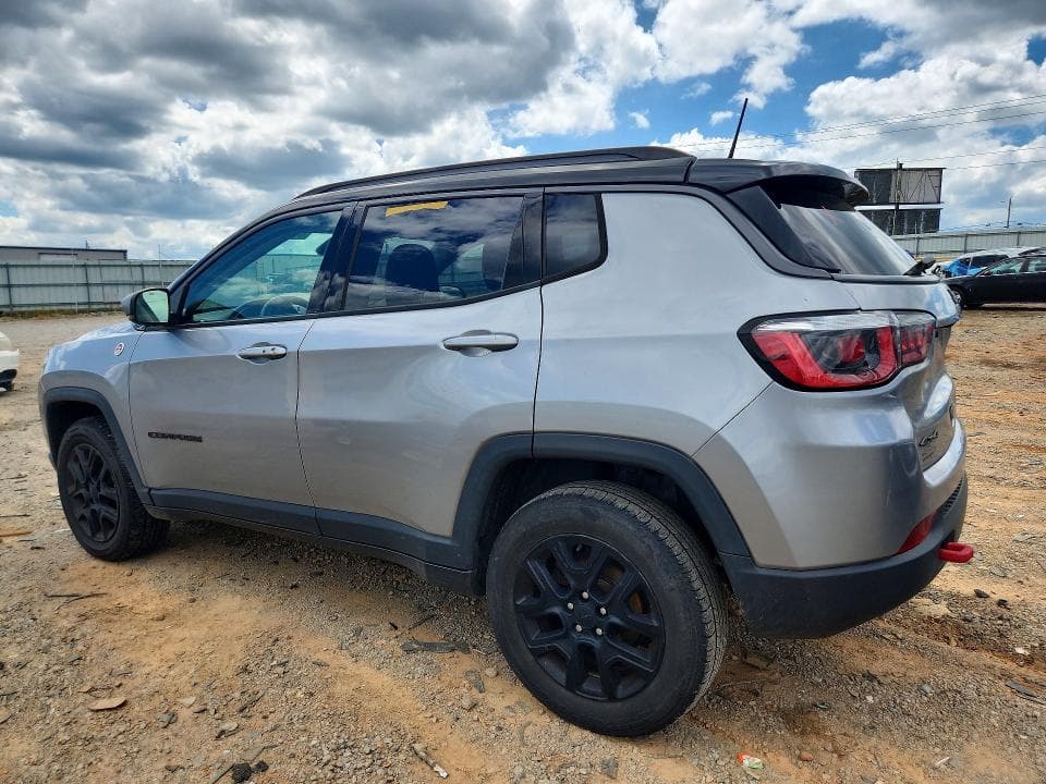 2019 JEEP COMPASS TRAILHAWK 2