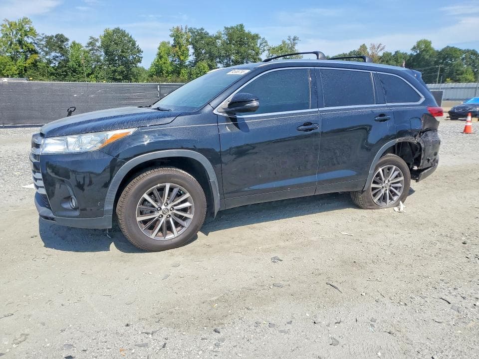 2017 TOYOTA HIGHLANDER XLE - 1