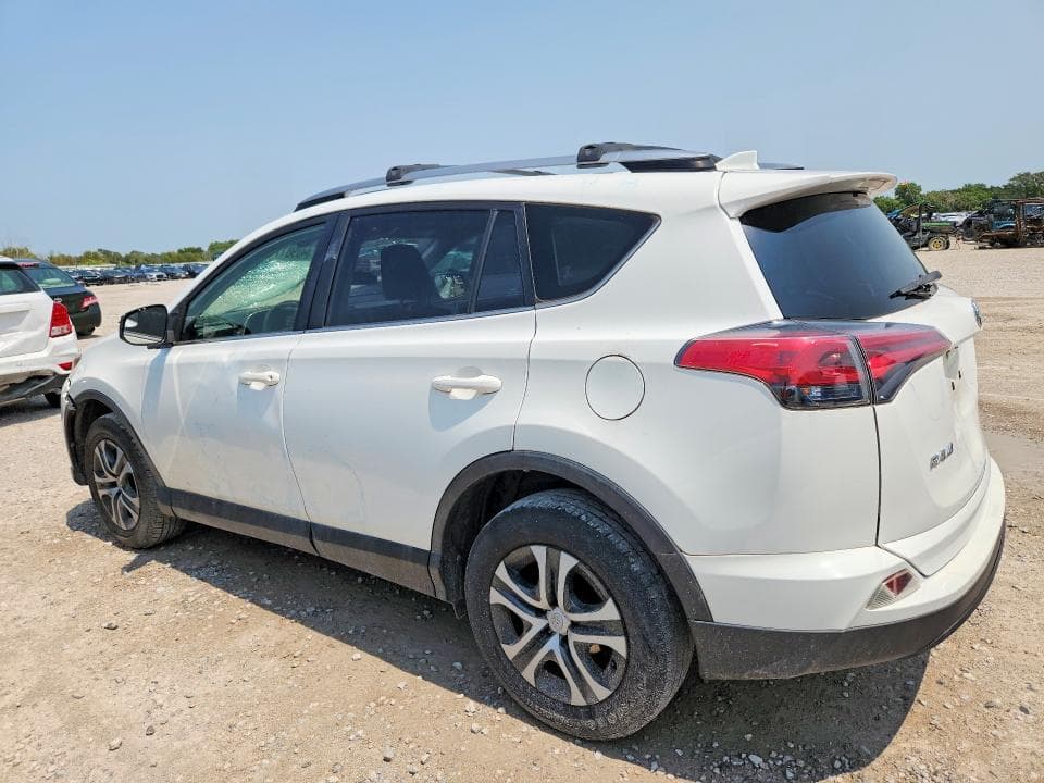 2018 TOYOTA RAV4 LE 2