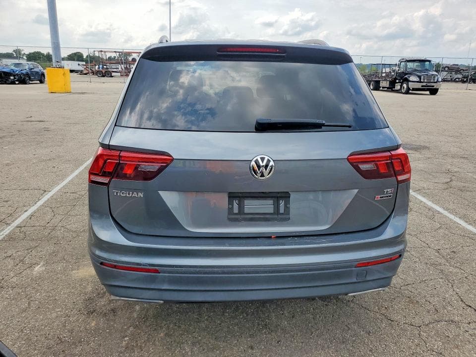 2018 VOLKSWAGEN TIGUAN S S 6