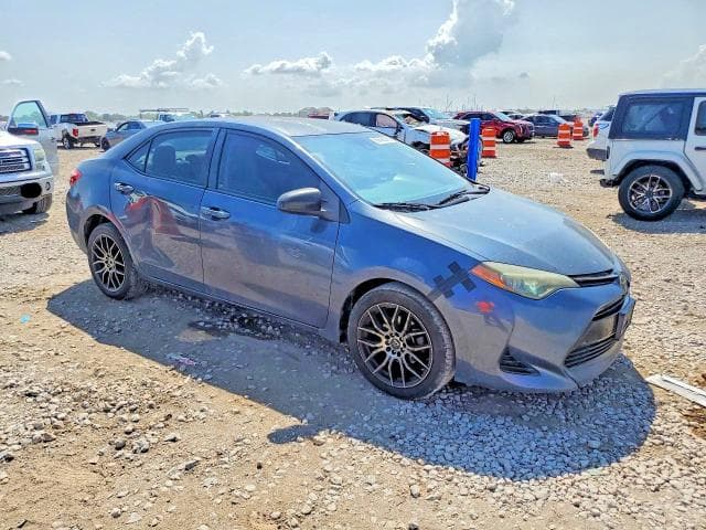 2017 TOYOTA COROLLA LE 4