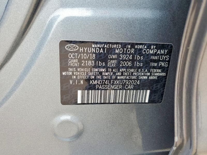 2019 HYUNDAI ELANTRA SE 12