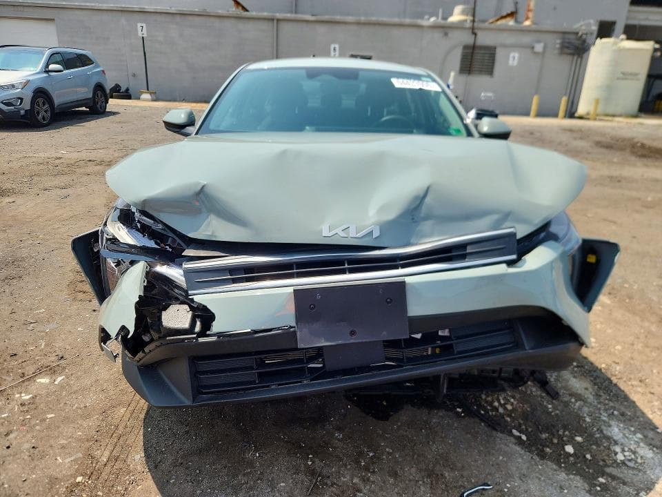 2025 KIA K4 LXS 5