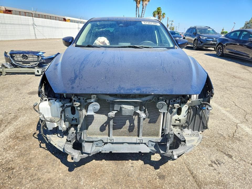 2018 MAZDA 3 TOURING 5