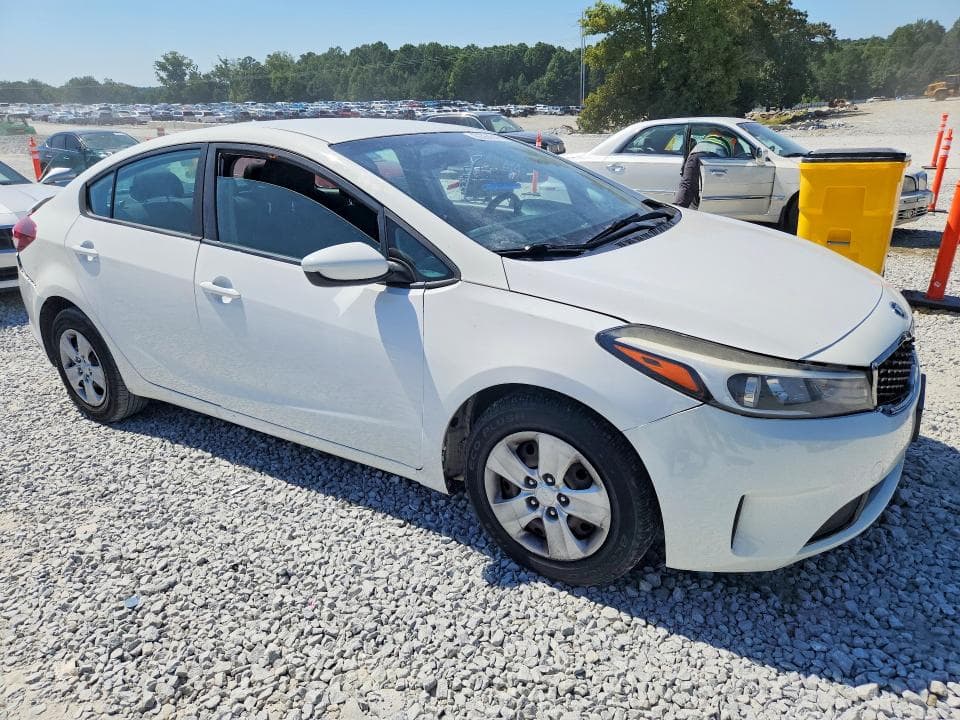 2017 KIA FORTE LX 4