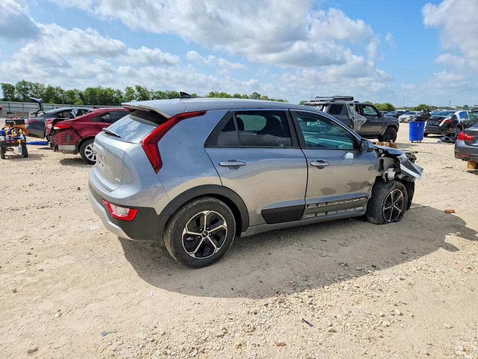 2026 KIA NIRO LX 3