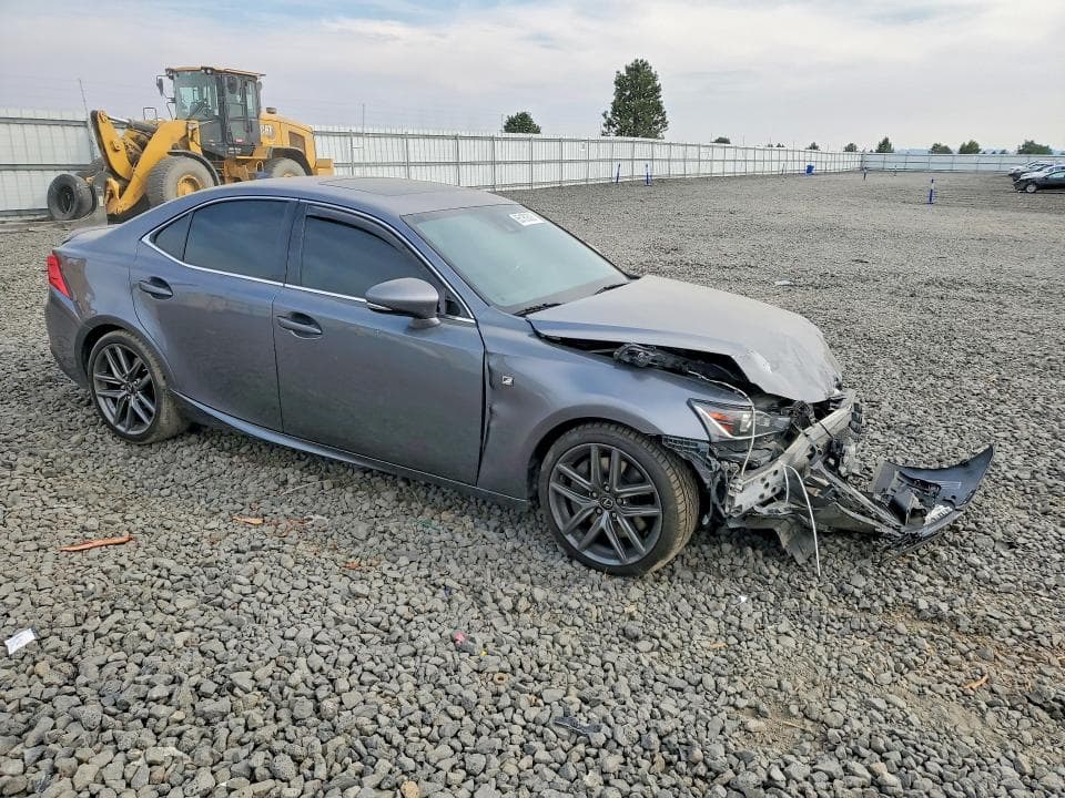 2017 LEXUS IS 200T 4
