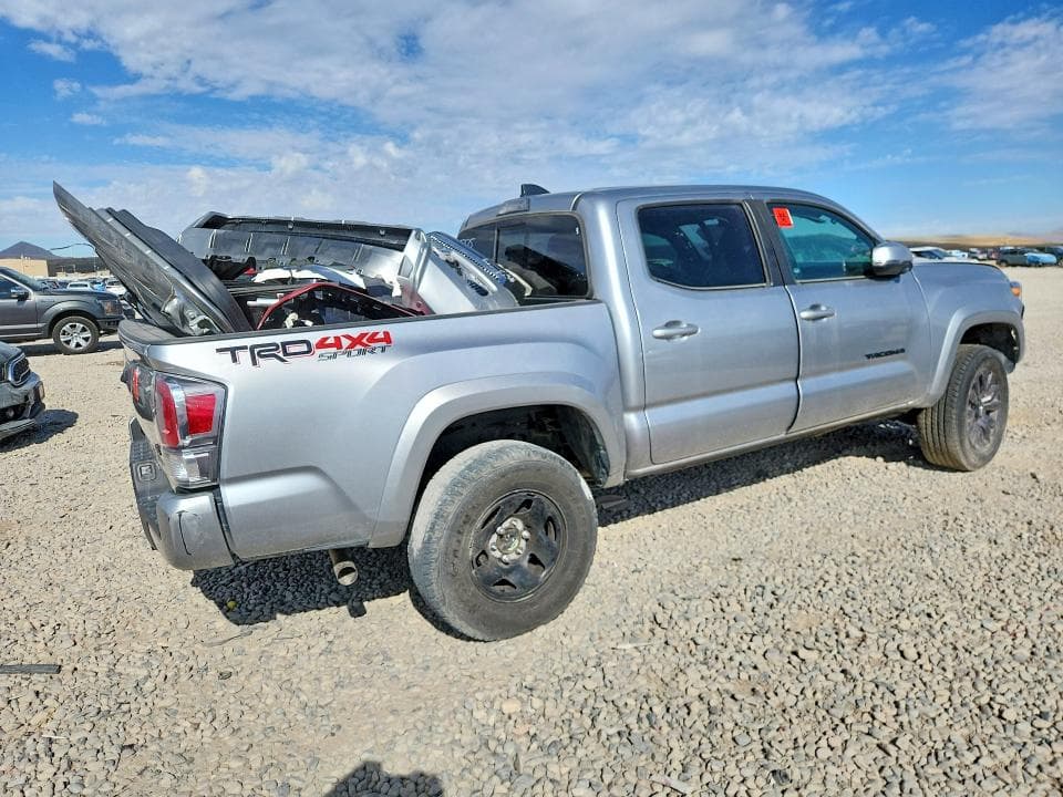 2023 TOYOTA TACOMA TRD SPORT 3