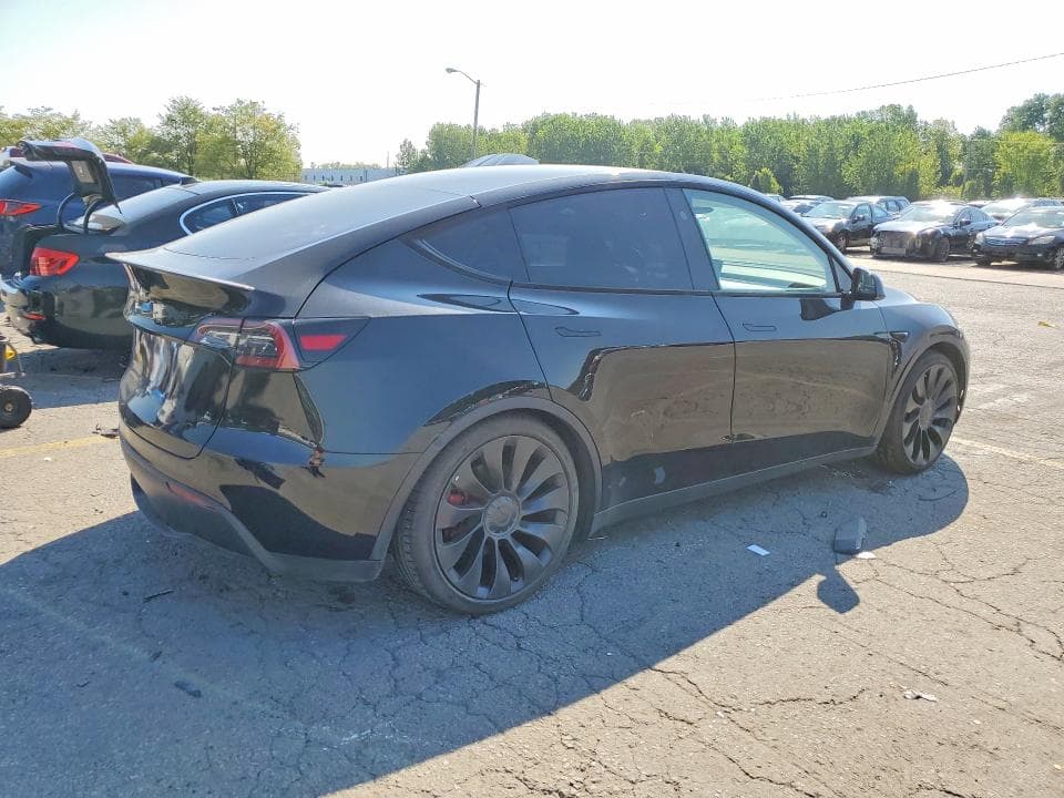 2023 TESLA MODEL Y 3