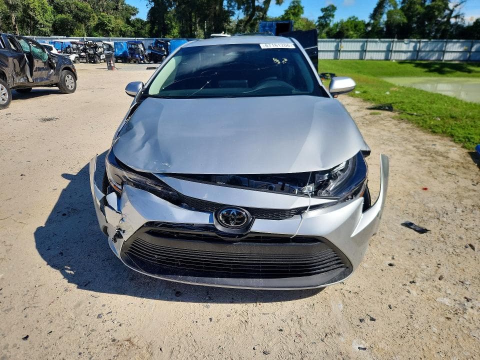 2025 TOYOTA COROLLA LE 5