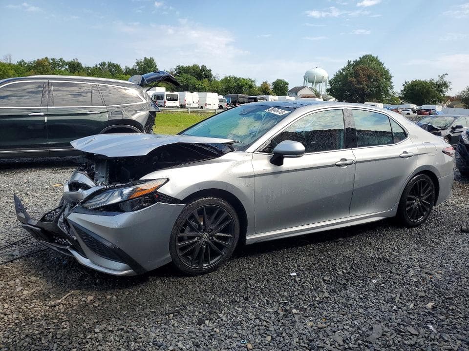 2021 TOYOTA CAMRY XSE