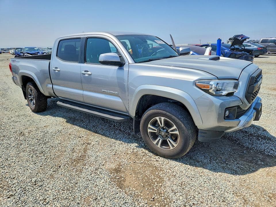 2019 TOYOTA TACOMA TRD SPORT 4