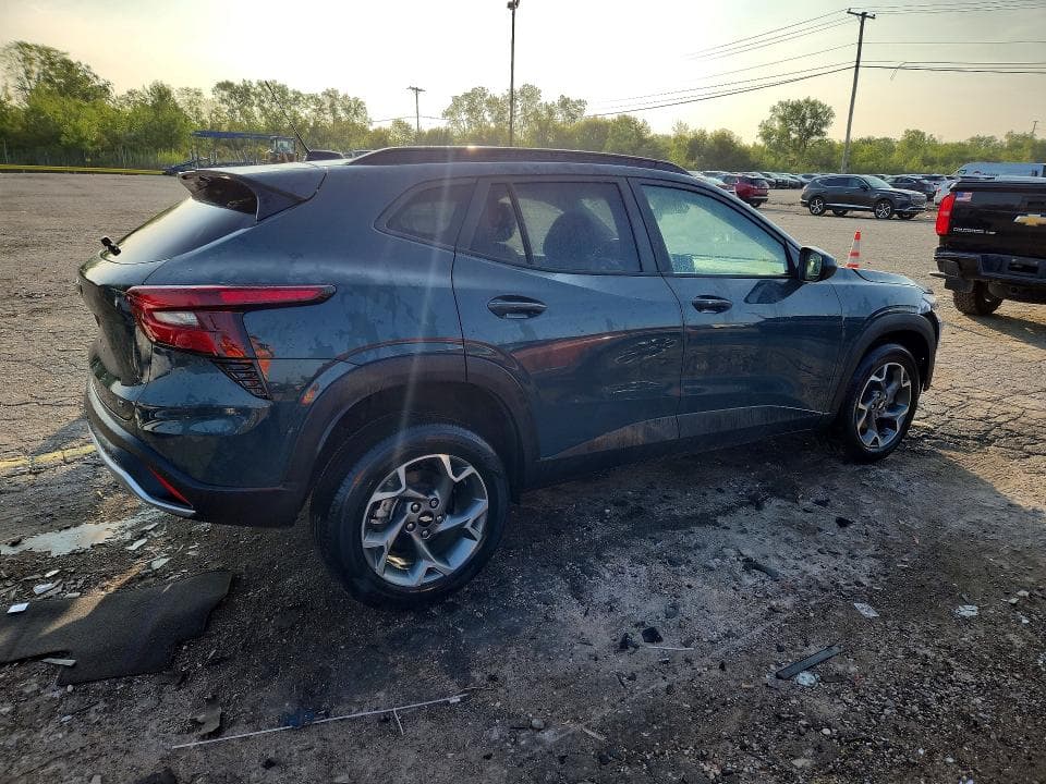 2025 CHEVROLET TRAX 1LT 3
