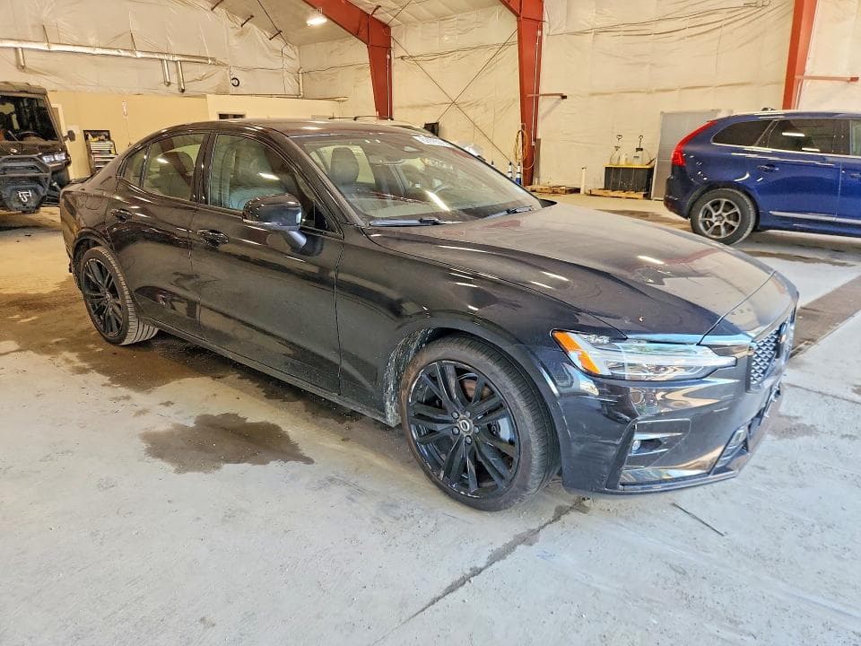 2024 VOLVO S60 PLUS 4