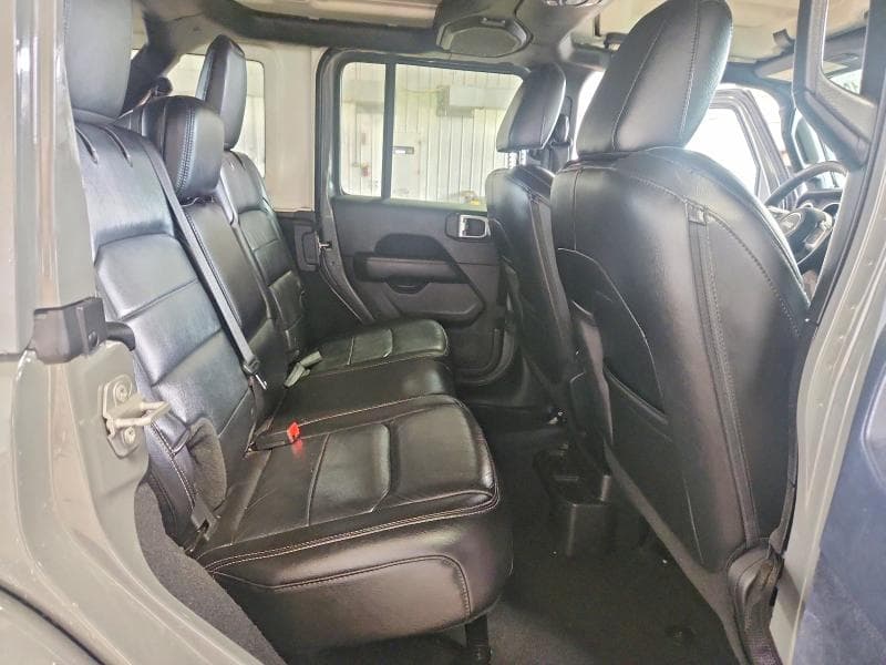 2018 JEEP WRANGLER UNLIMITED SAHARA 10