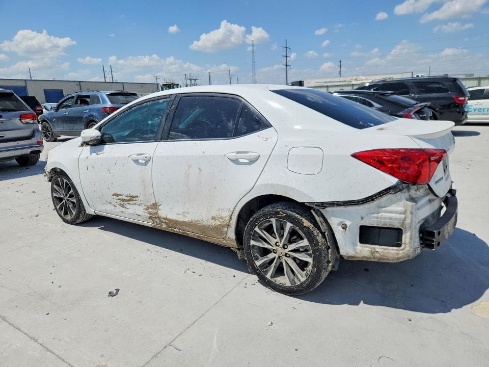 2018 TOYOTA COROLLA SE 2