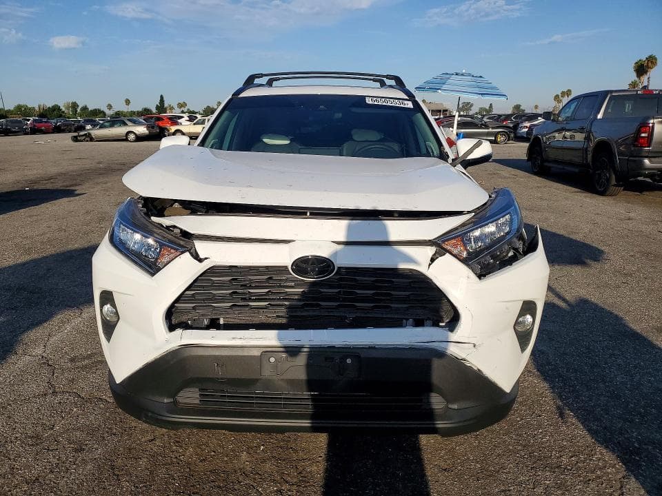 2020 TOYOTA RAV4 XLE PREMIUM 5