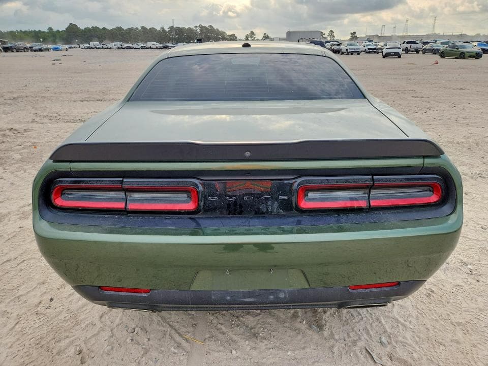 2022 DODGE CHALLENGER SXT 6