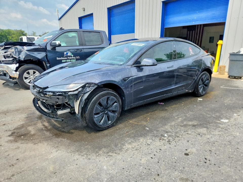2025 TESLA MODEL 3 - 1