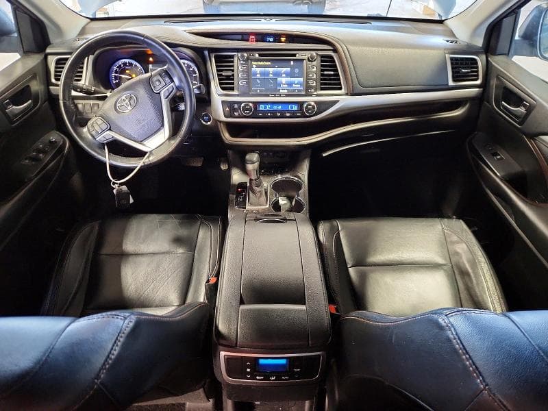 2018 TOYOTA HIGHLANDER XLE 8
